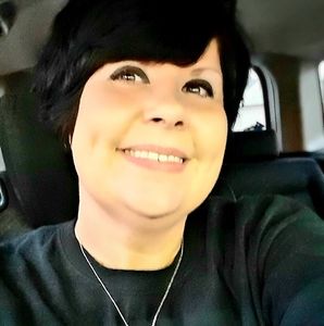 Meet your Posher, Bobbie